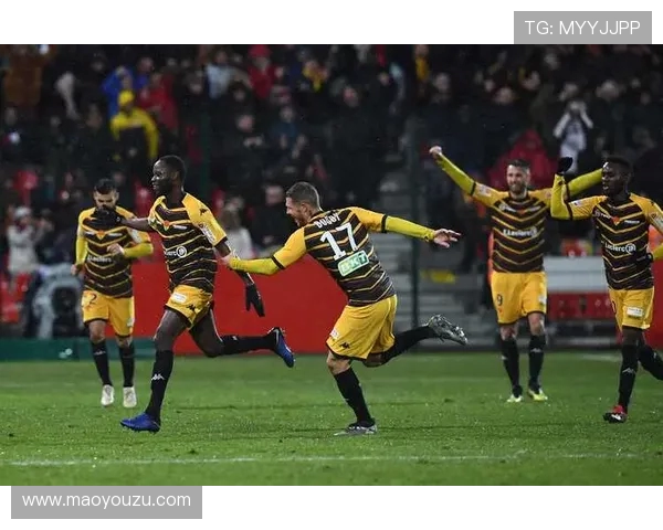 奎维利与奥尔良足球队历史对抗回顾与发展轨迹分析